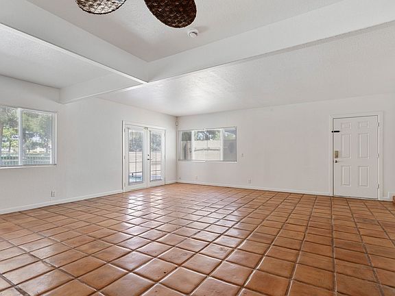 3rd image of 908 Vegas Valley Dr
