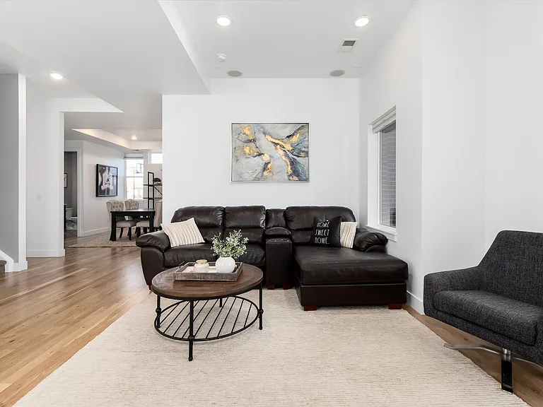 1733 Grove St #4 — Photo 5