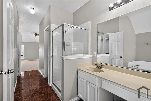 2313 Valley Falls Ave — Photo 36