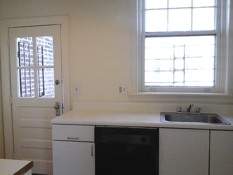 315 S 46th St — Photo 7