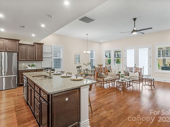 5th image of 7014 Jolly Brook Dr