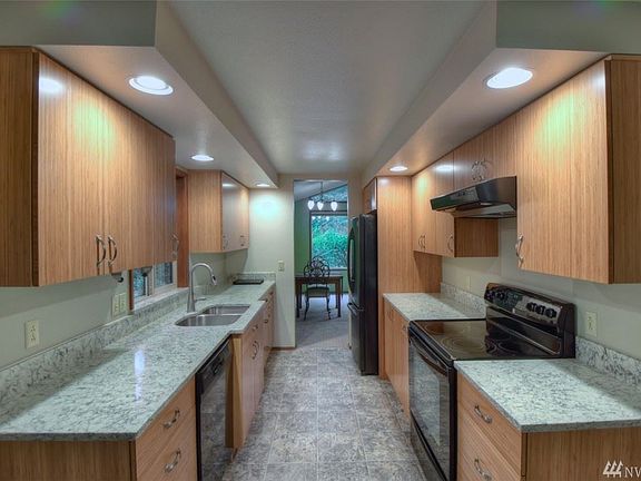 2nd image of 4631 Gunvor Ct NE