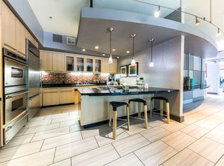 Marquis Lofts On Sabine Apartment Rentals Houston Tx Zillow [ 234 x 316 Pixel ]