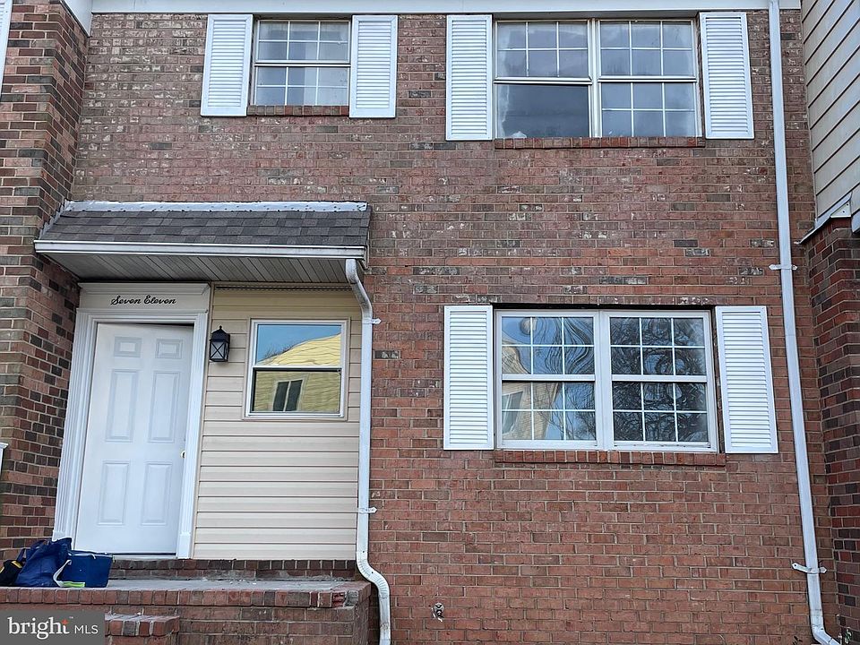 1st image of 711 Olde Forge Dr