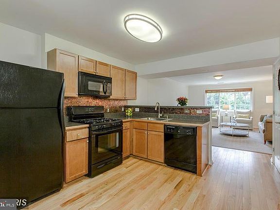 5th image of 1409C N Van Dorn St Unit C