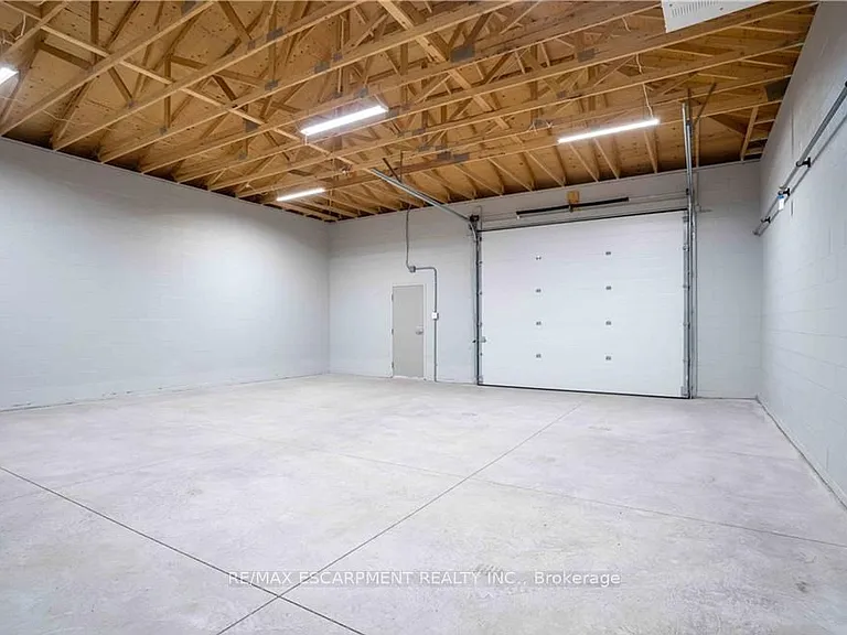 355 Jones Rd — Photo 19
