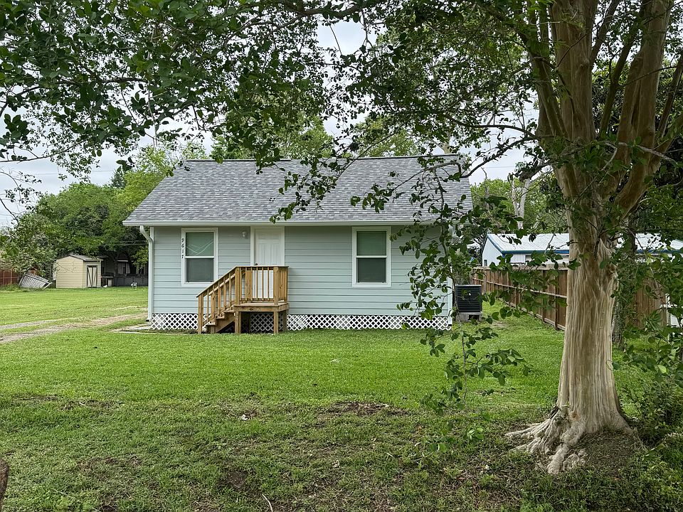 1st image of 9617 Montgomery Ln