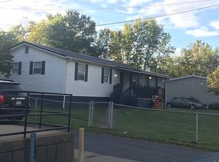3732 Lochgelly Rd, Oak Hill, WV 25901