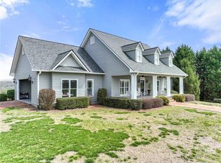 6063 Ben Parks Rd, Murrayville, GA 30564