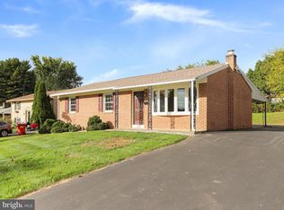 10910 Rosewood Dr, Hagerstown, MD