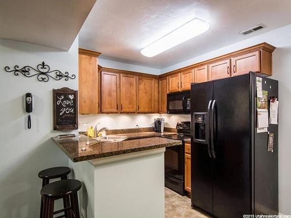 3rd image of 838 E Bristle Pine Pl APT 11