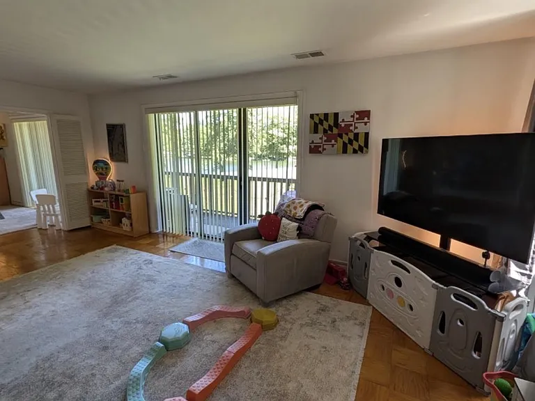 10087 Windstream Dr #4 — Photo 9