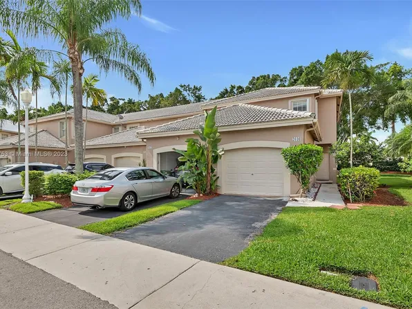 2046 Madeira Dr, Weston, FL 33327