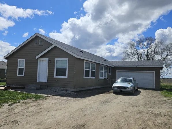 5637 Border Ave, Williston, ND 58801