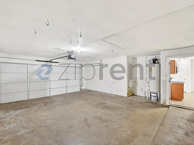 6117 Ivy Glen Dr — Photo 30