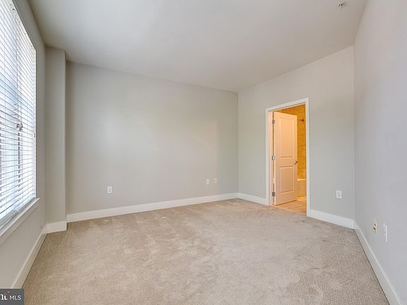 5th image of 1800 Wilson Blvd Unit 120