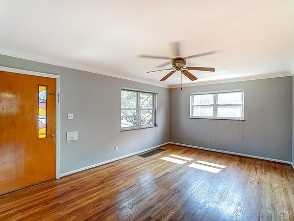 3rd image of 621 Woodside Heights St