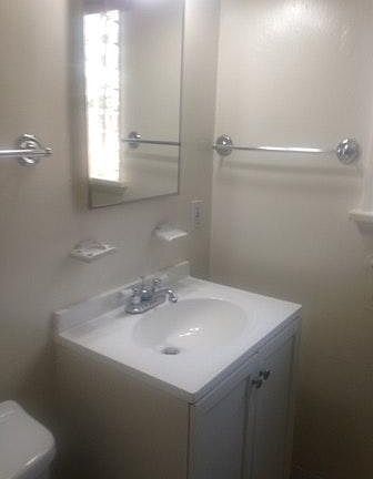 4th image of 12122 Hoffman St APT 08