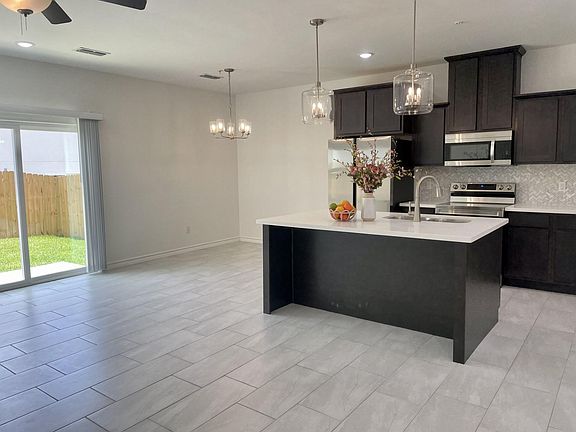 3rd image of 9915 Bijan Dr