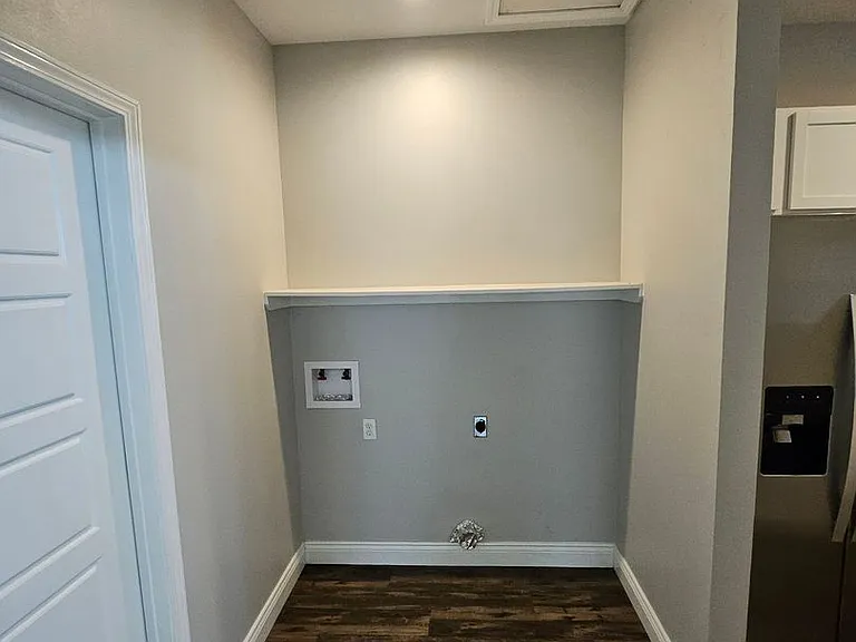 207 Lacey Eden Ln — Photo 23