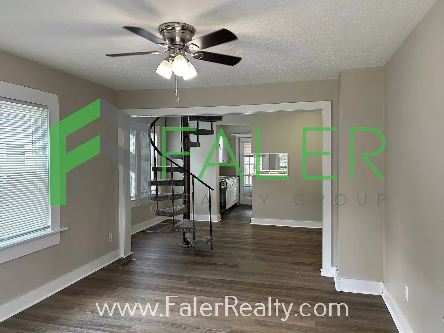 Charming Belmont Home! — Photo 2