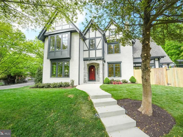 2959 Northampton St NW, Washington, DC 20015