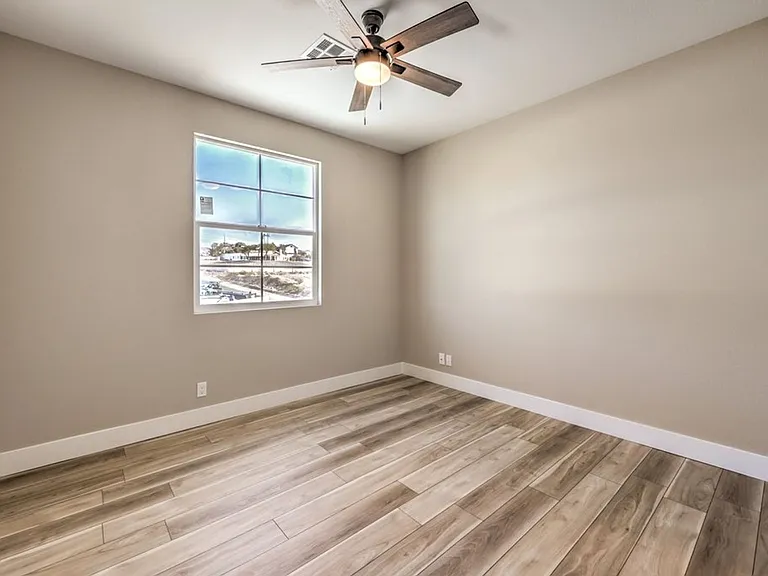 724 Naples Ave — Photo 31