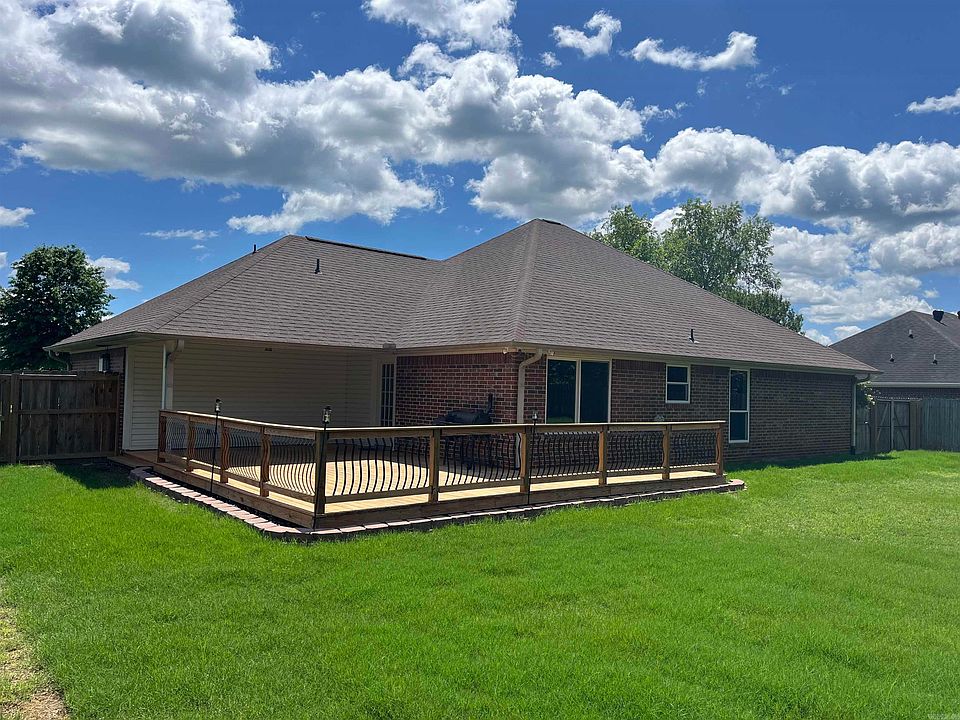 2nd image of 40 Hawk Dr
