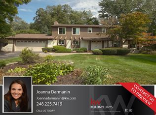 5735 Swan Lake Dr, West Bloomfield, MI 48322