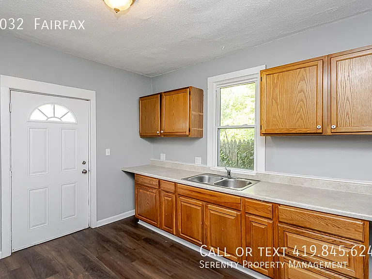 2032 Fairfax Rd — Photo 6