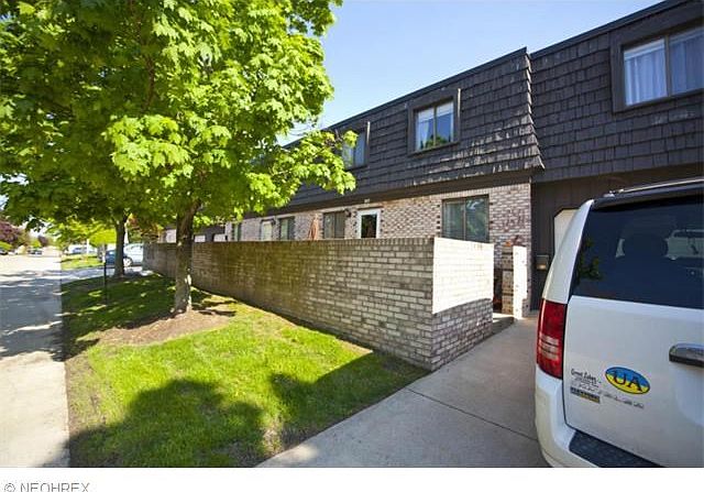 1st image of 847 Tollis Pkwy #7