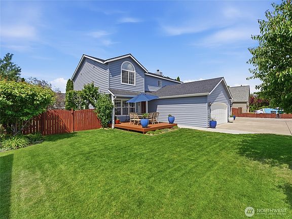 4th image of 2443 Plateau Drive