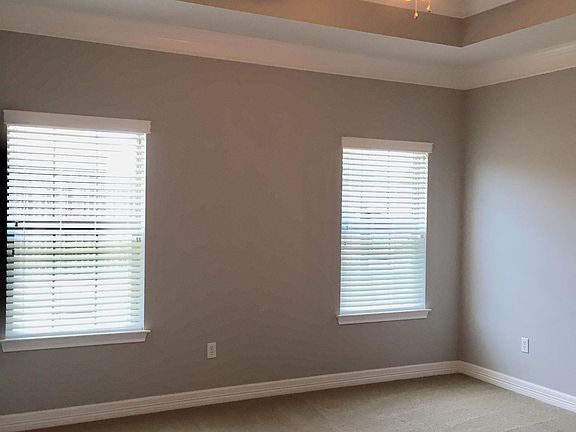 4th image of 3937 Margaret Ln