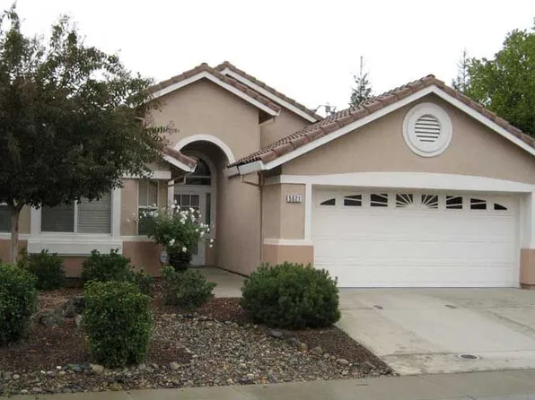 5621 Lantern Grove Ln, Roseville, CA 95747