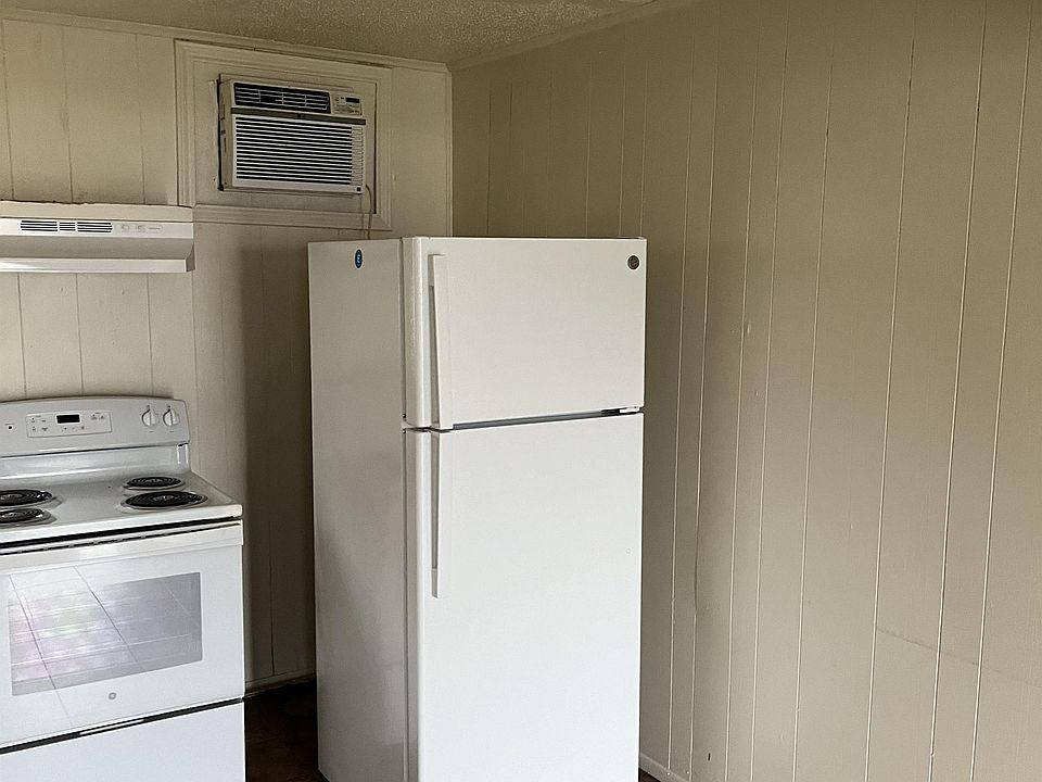 1st image of 209 E Dean Ave APT 8