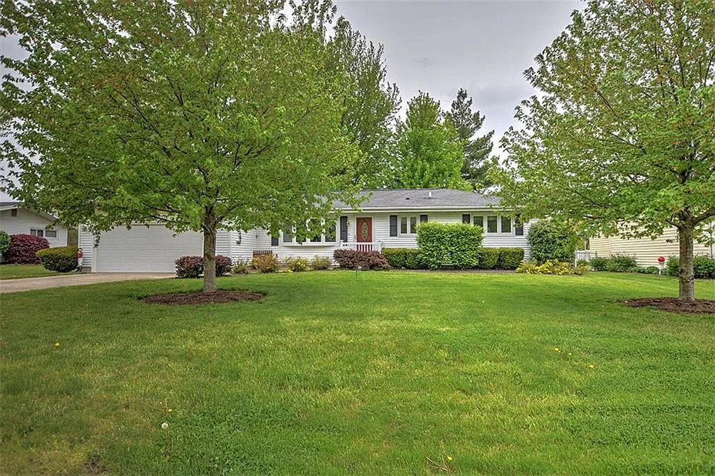 236 Marlene Ave photo 1