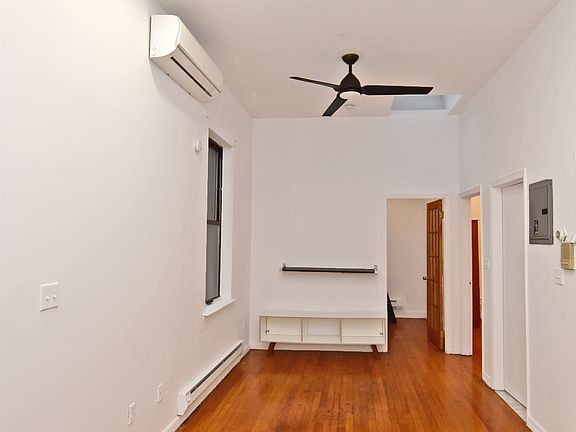 4th image of 531 E 11th St APT 1C