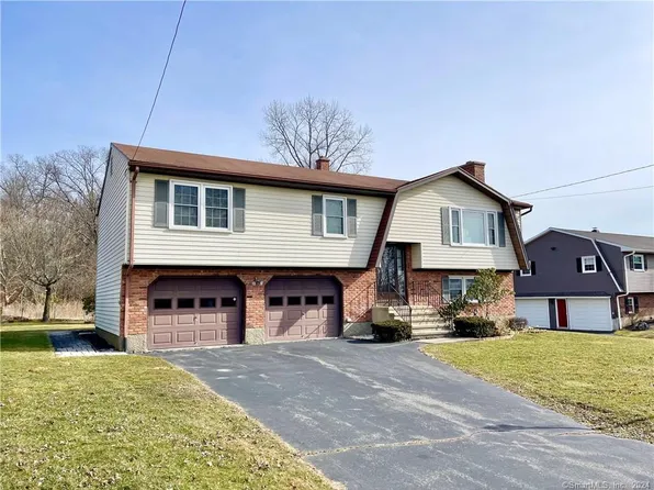 755 Oronoke Road, Waterbury, CT 06708