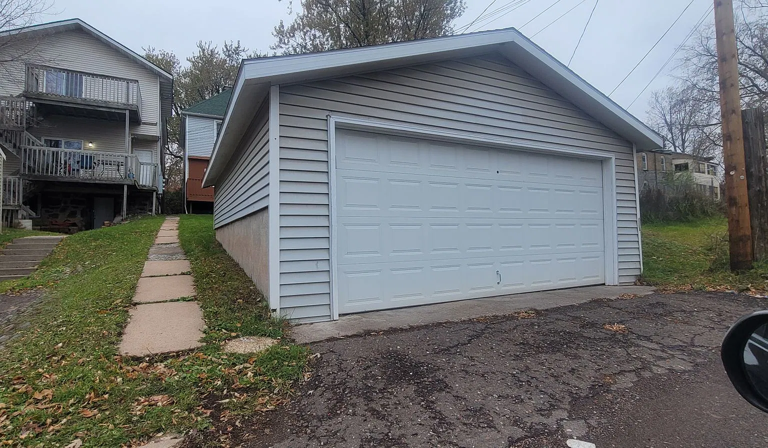 House Duluth MN 3-Bedroom — Photo 3