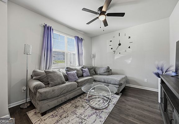 4th image of 1478 Farrell Ln