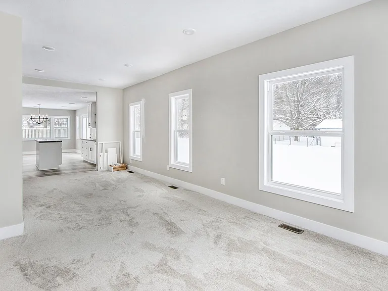 241 Sherman St — Photo 5