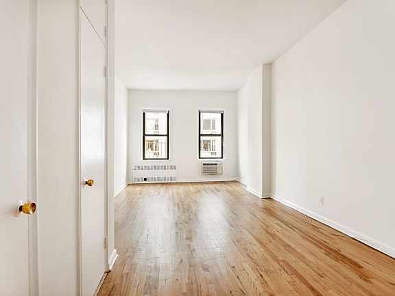 3rd image of 424 E 77th St APT 5A
