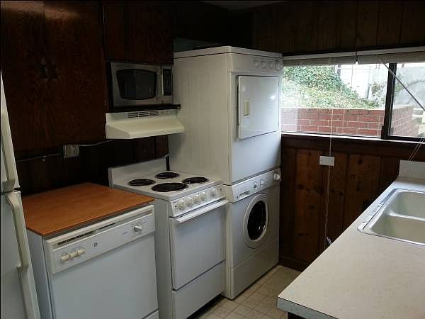 2nd image of 415 Lake Louise Dr SW