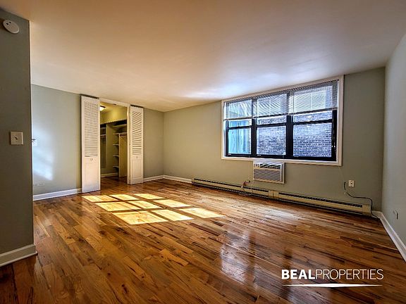 4th image of 1446 N Dearborn St #D3