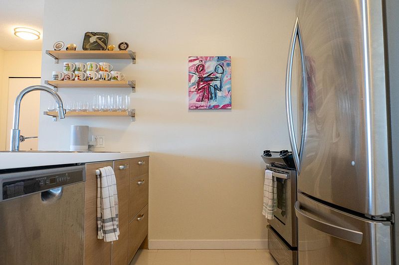 Surrey Apartment for rent - 2 Bedrooms — photo 8