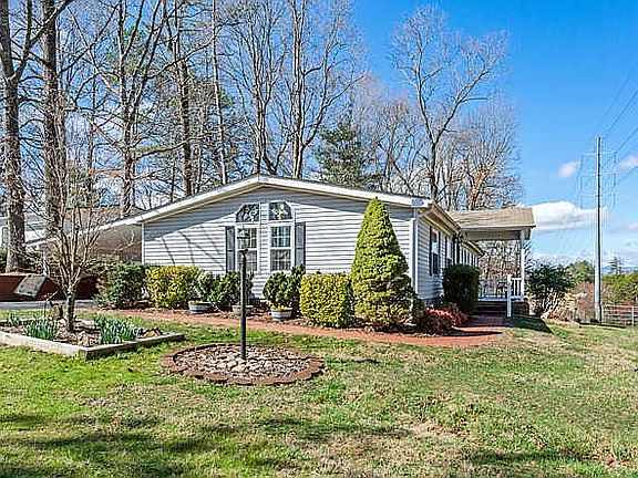 4th image of 181 Greystone Dr
