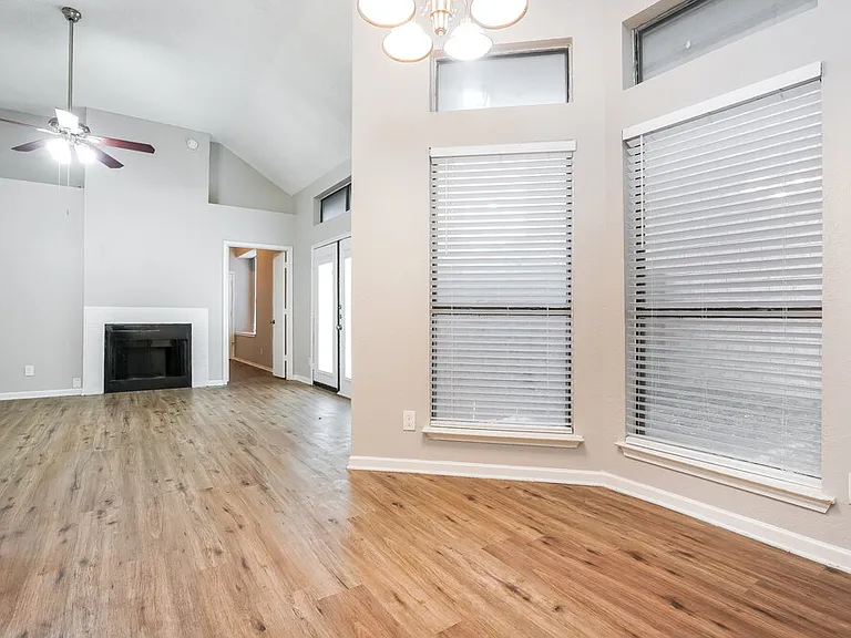 1307 Jasmine Dr — Photo 6