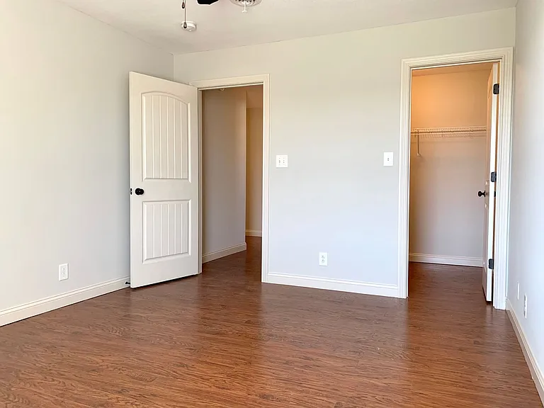 1533 Edgewater Ln — Photo 44
