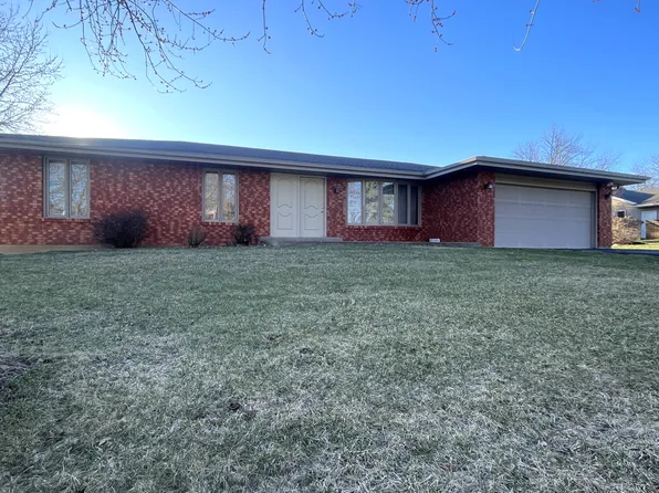 7562 La Sabre Dr, Rockford, IL 61103