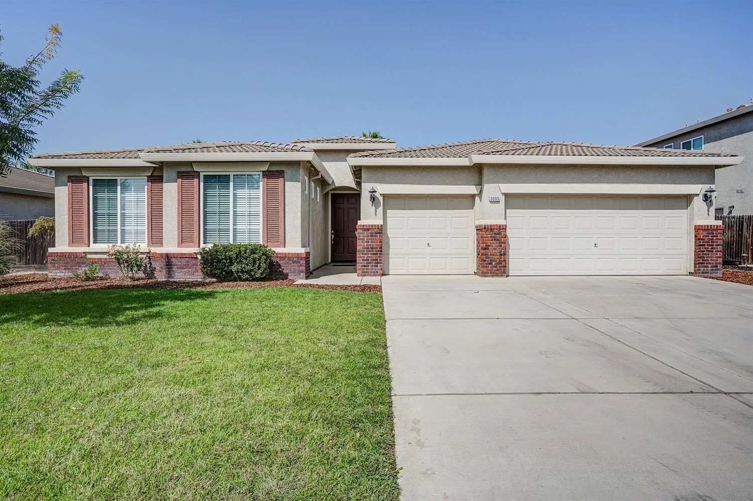 9060 Hunters Creek Way photo 1